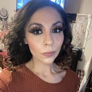 Meet your Posher, Regina